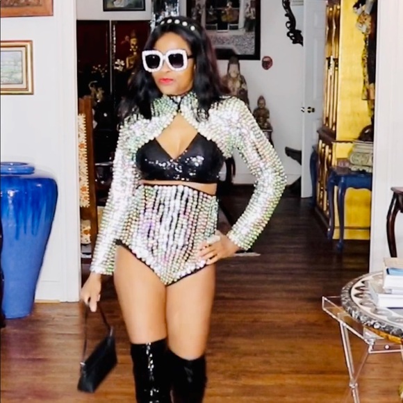 New Heyami London shorts jacket, choker bracelet - Picture 5 of 7